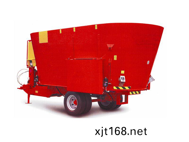 立式(shi)牵(qian)引式(shi)动物(wu)饲料搅拌(ban)机(ji)